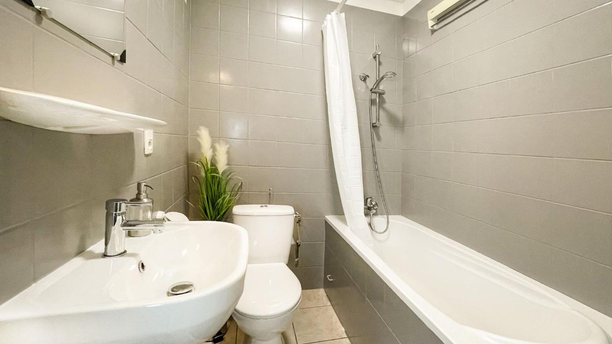Homey Keola - Parking Prive Gratuit - Aux Portes De Geneve - Au Pied Du Tram - Appartement Avec 1 Chambre Et Un Grand Salon Avec Un Canape-Lit أمْبييّي المظهر الخارجي الصورة